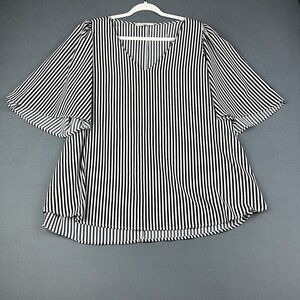 Savanna Jane Top Womens 1X Black White Striped Flutter Sleeve VNeck Western Boho
